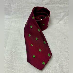 Brooks Brothers 100% Silk Christmas Tree Tie Red